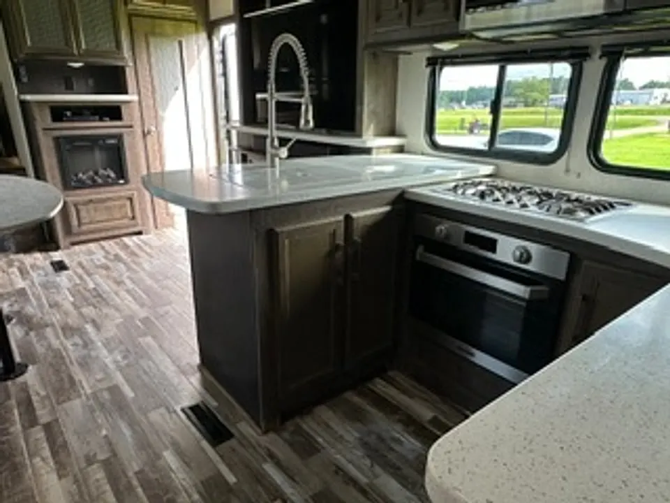 2018 Heartland Cyclone HD toy hauler, listing photo 13 of 37